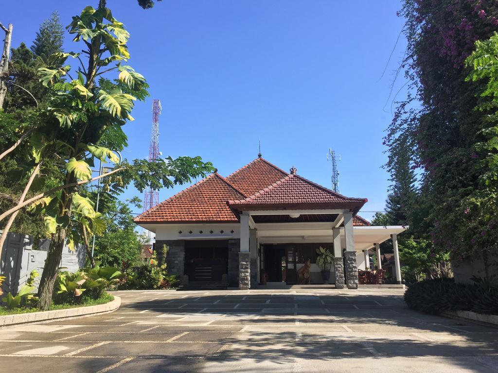 Hotel Minak Jinggo Banyuwangi  Buitenkant foto