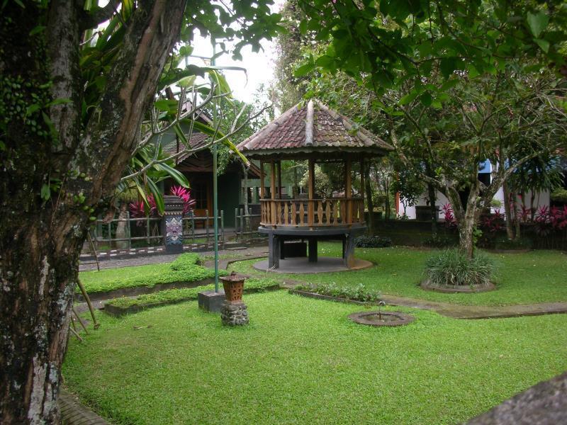 Hotel Minak Jinggo Banyuwangi  Buitenkant foto